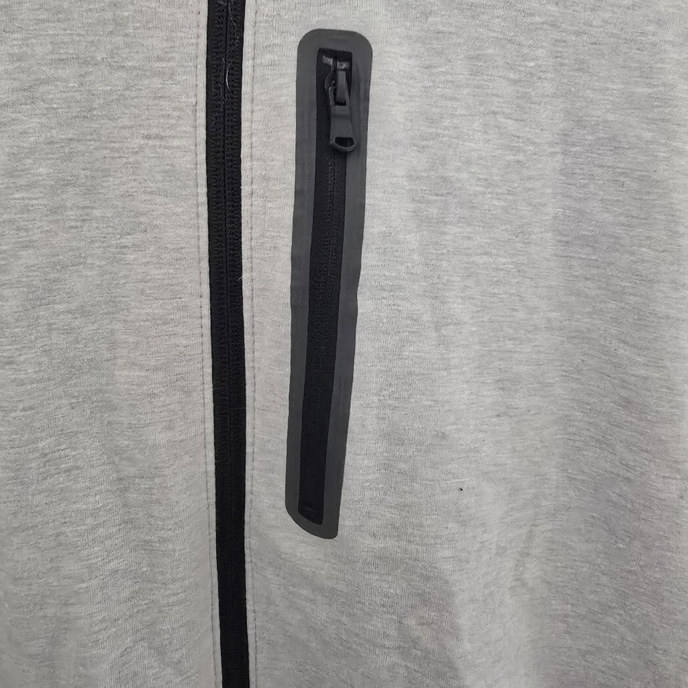 Old Navy Active fleece zip jacket, gray, men’s size small. - Picture 2 of 6